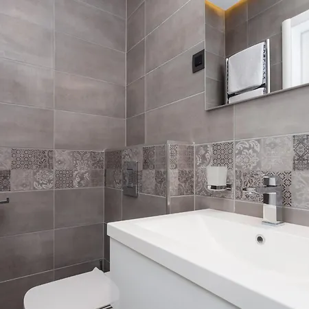 Peragro - Uti Appartement *
